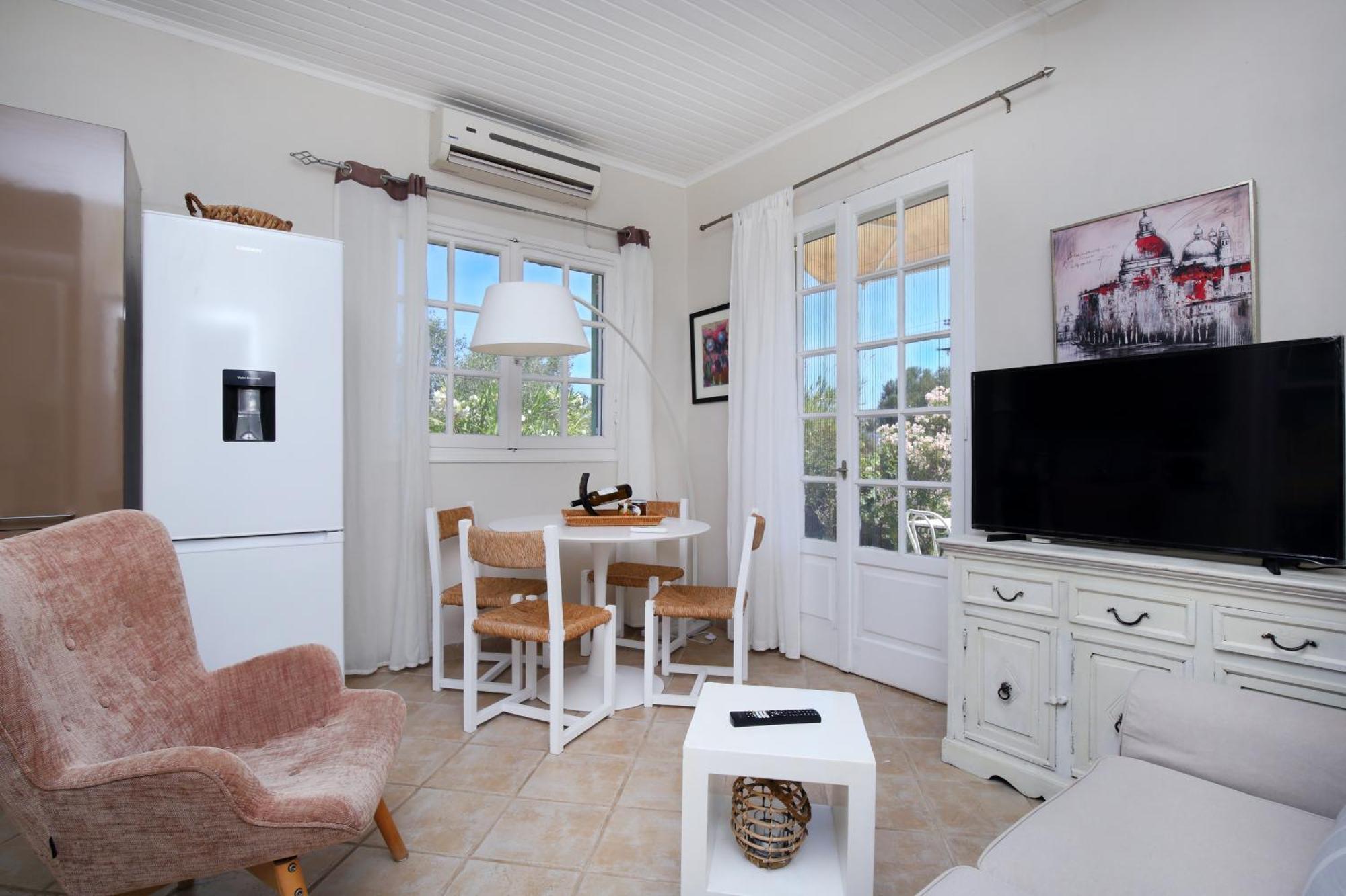 Ailanto Holiday home *