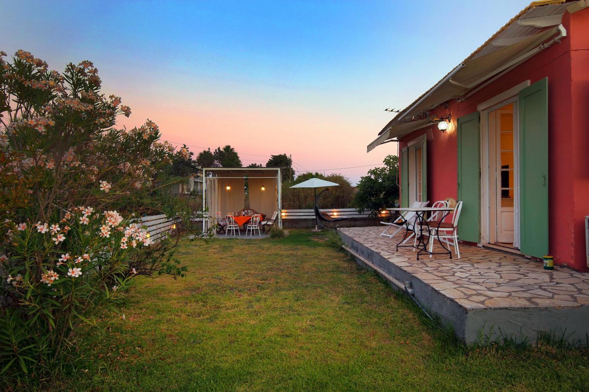 Ailanto Tatil Evi