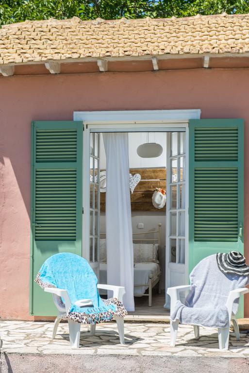 Ailanto Lygia (Lefkada)